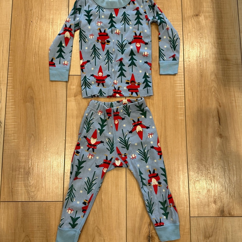 Hanna Andersson Blue Pajama Set with Festive Print